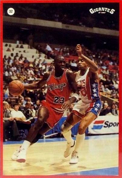 87-88 Spanish Gigantes Michael Jordan sticker #32