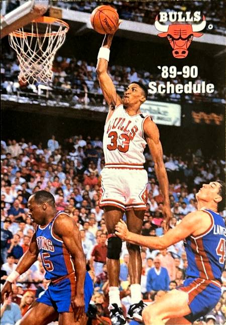 89-90 Bulls Pocket Schedule trading card
