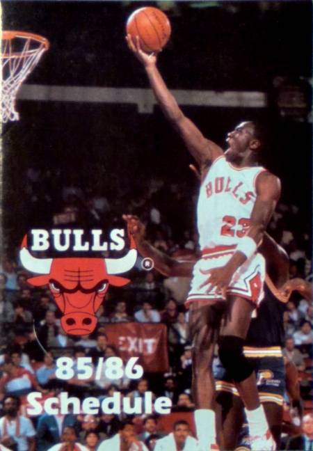 85-86 Bulls Pocket Schedule trading card